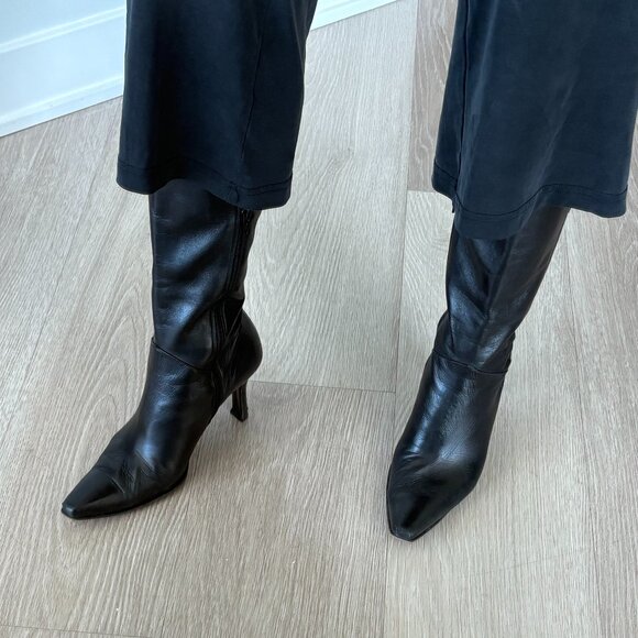Stuart Weitzman Size 8 Black Heeled Toe Pointed Boots - Picture 1 of 8